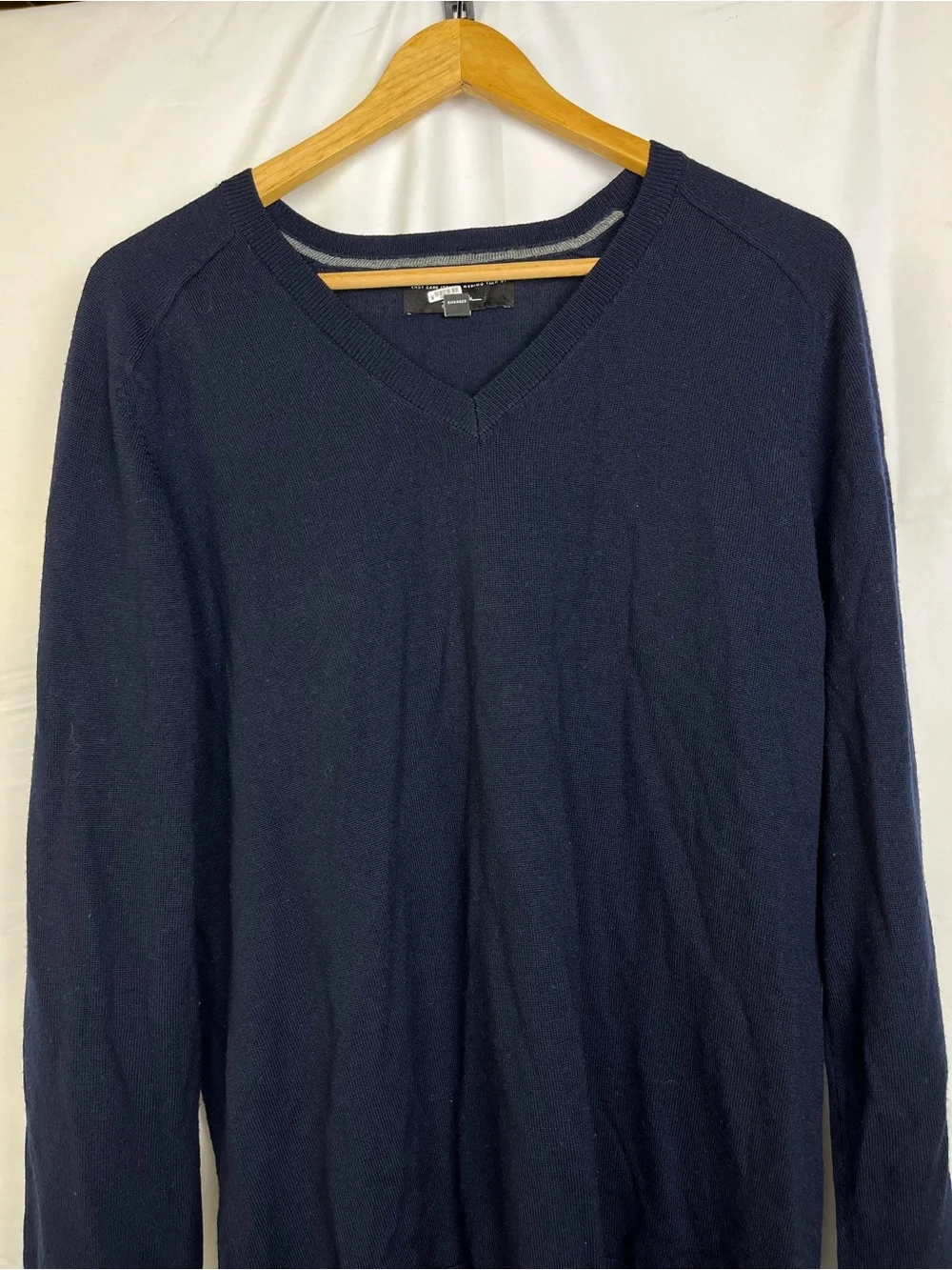 Banana Republic Navy Blue V-Neck Sweater Men's Large Merino Wool Blend